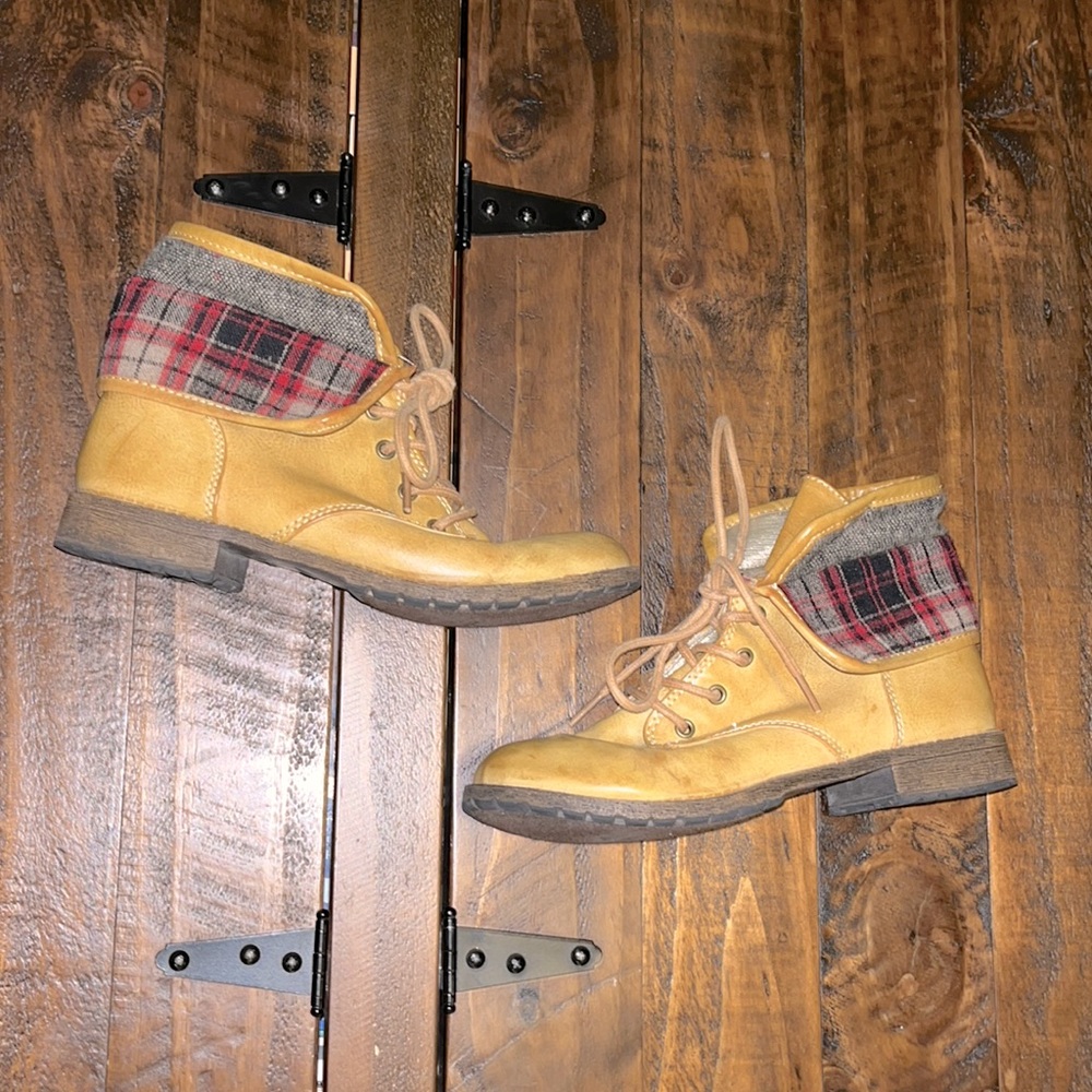 Lace Up Boots